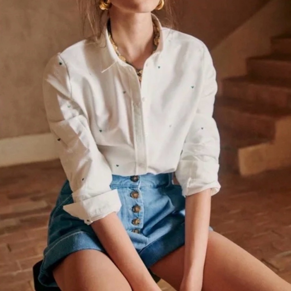 Sézane Pierro Blue Sage Hearts Embroidered on White Button-Up Women Blouse FR 34